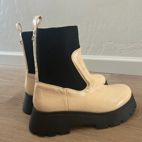 NEW Sam Edelman Circus Leslie Chunky Lug Sole Cream Patent Faux Leather Booties - Picture 6 of 11